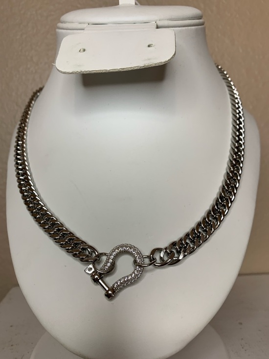 WESTERN Chunky Silver Cuban Chain Necklace Silver Rhinestone Horseshoe Pendant - Picture 4 of 4
